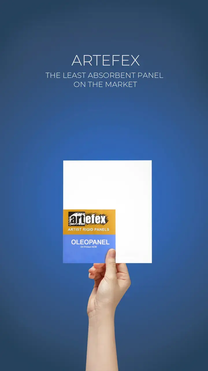 Hand holding Artefex Oleopanel Art Panel